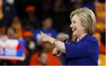 希拉里竞选的大招，这么玩命只是为了留学生？