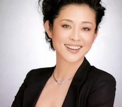 八一八这个名人真的移民了吗？