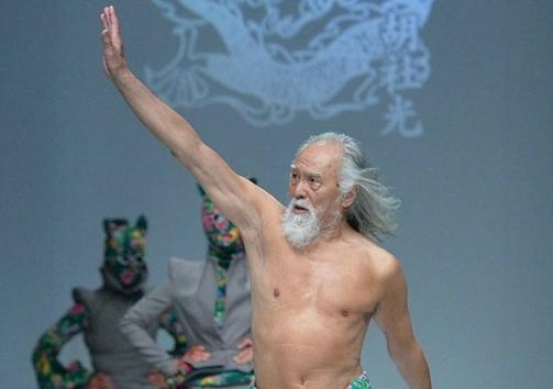 我叫上航移民，为了您，我们专注了14年！