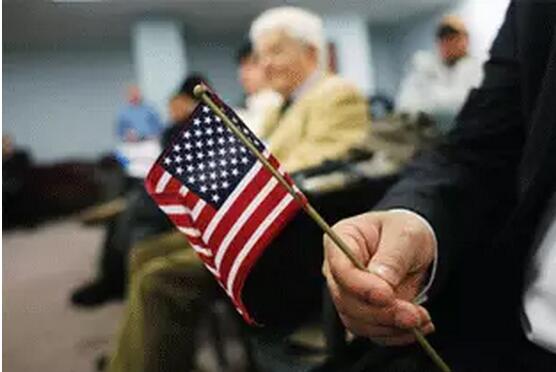 美国EB-1职业移民第一优先出现排期意味着什么？