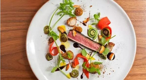 上海米其林餐厅指南为何惨遭嫌弃？竟然有一家餐厅打破吉尼斯记录！