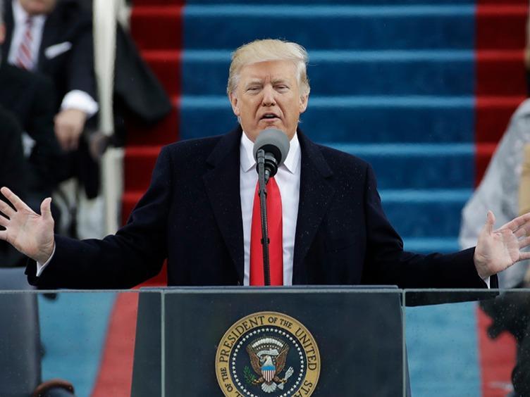 川普一进白宫就“签行政令”为哪般？