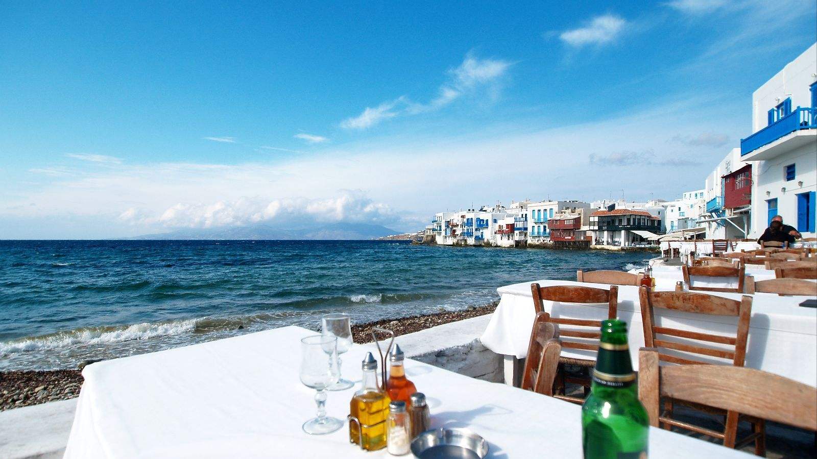 利好 | 放松资本管制、上调信用评级、增加直航航班，希腊经济全面向好！